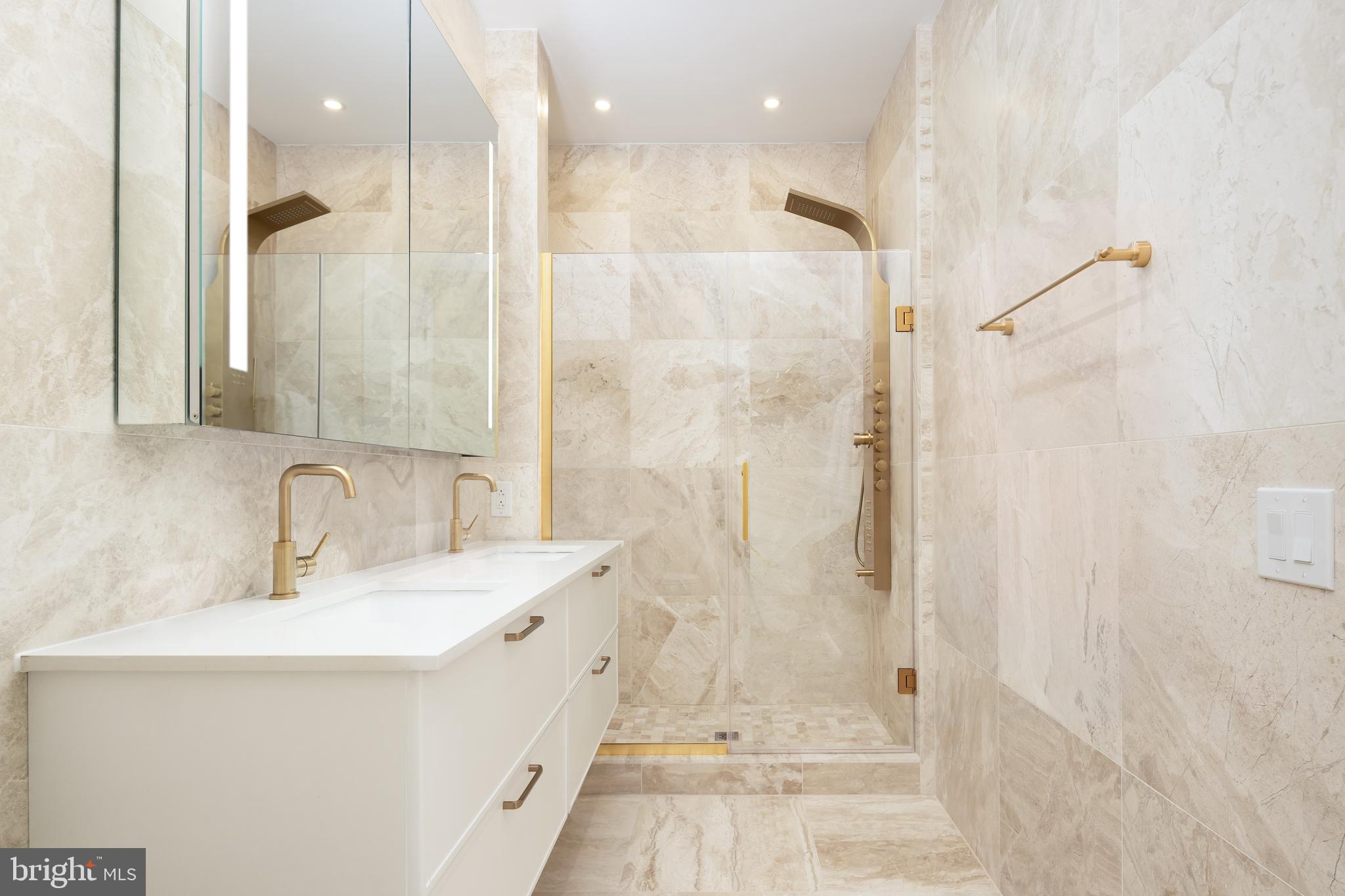 NORTHERN LIBERTIES - Residential Lease