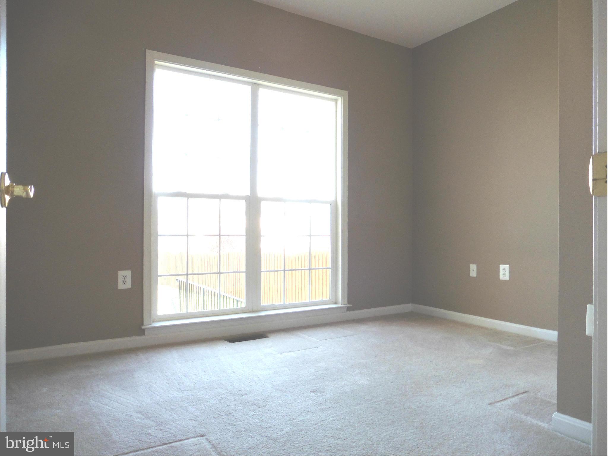 RED BUD RUN - Residential Lease