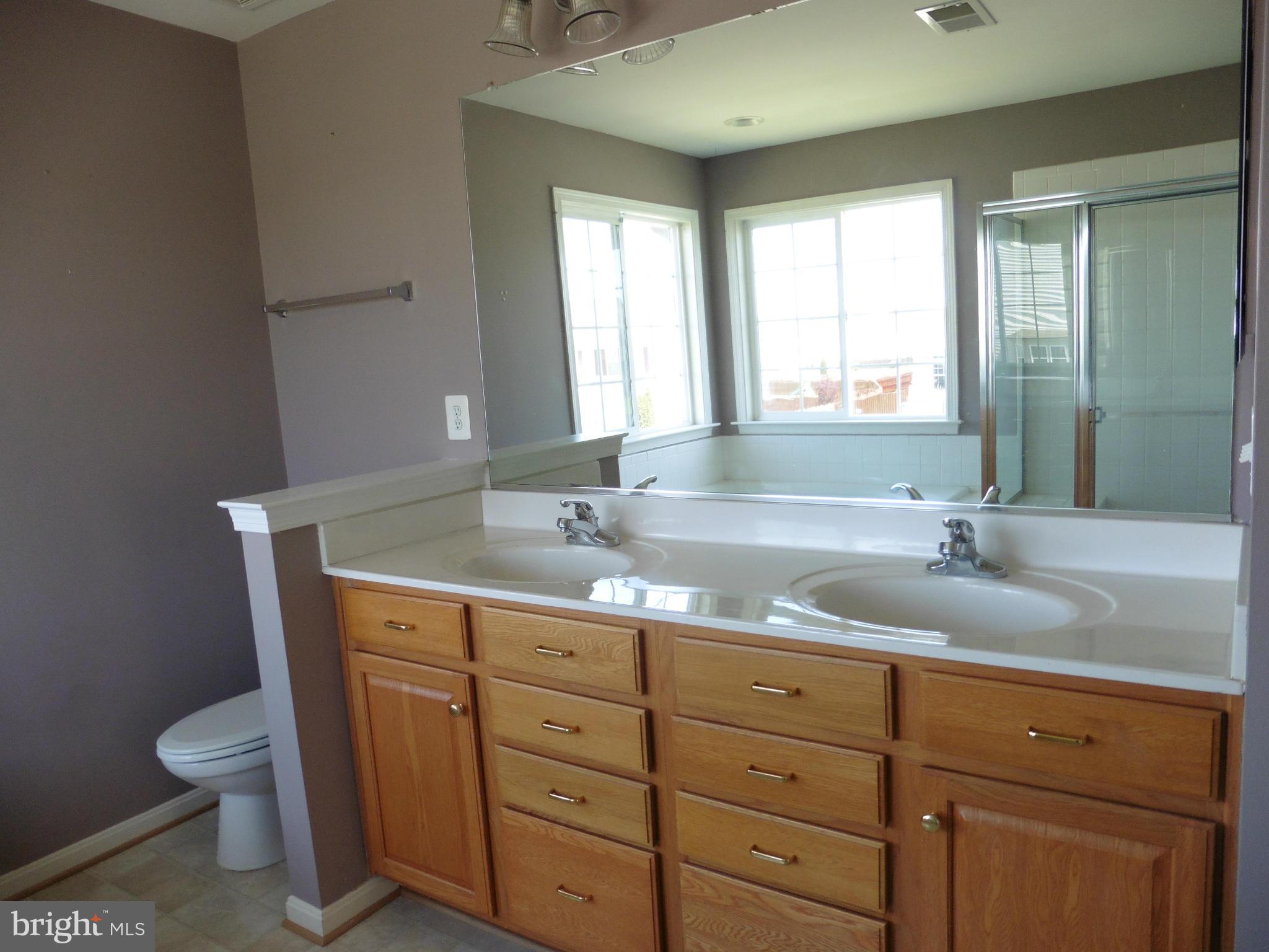 RED BUD RUN - Residential Lease