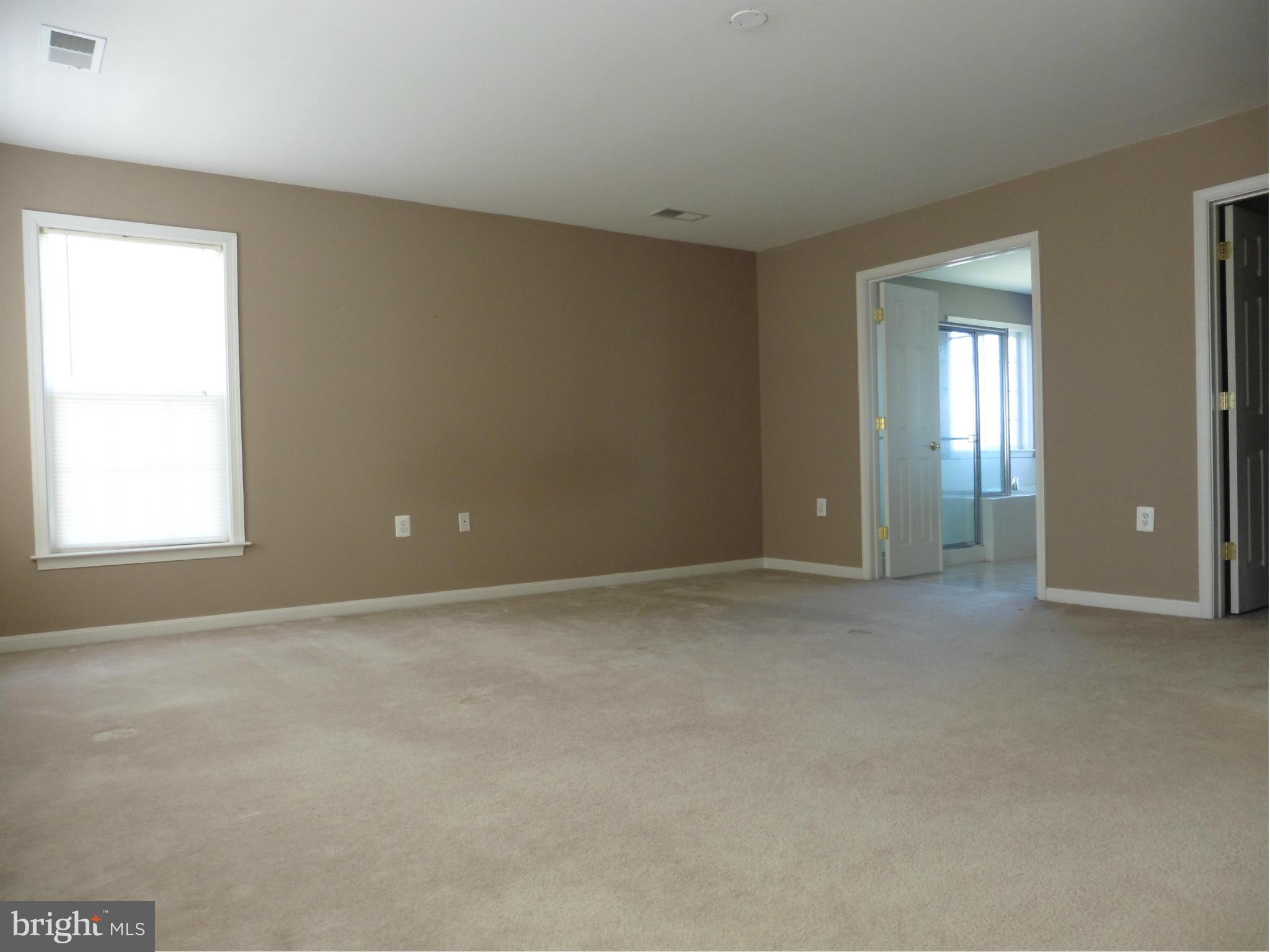 RED BUD RUN - Residential Lease