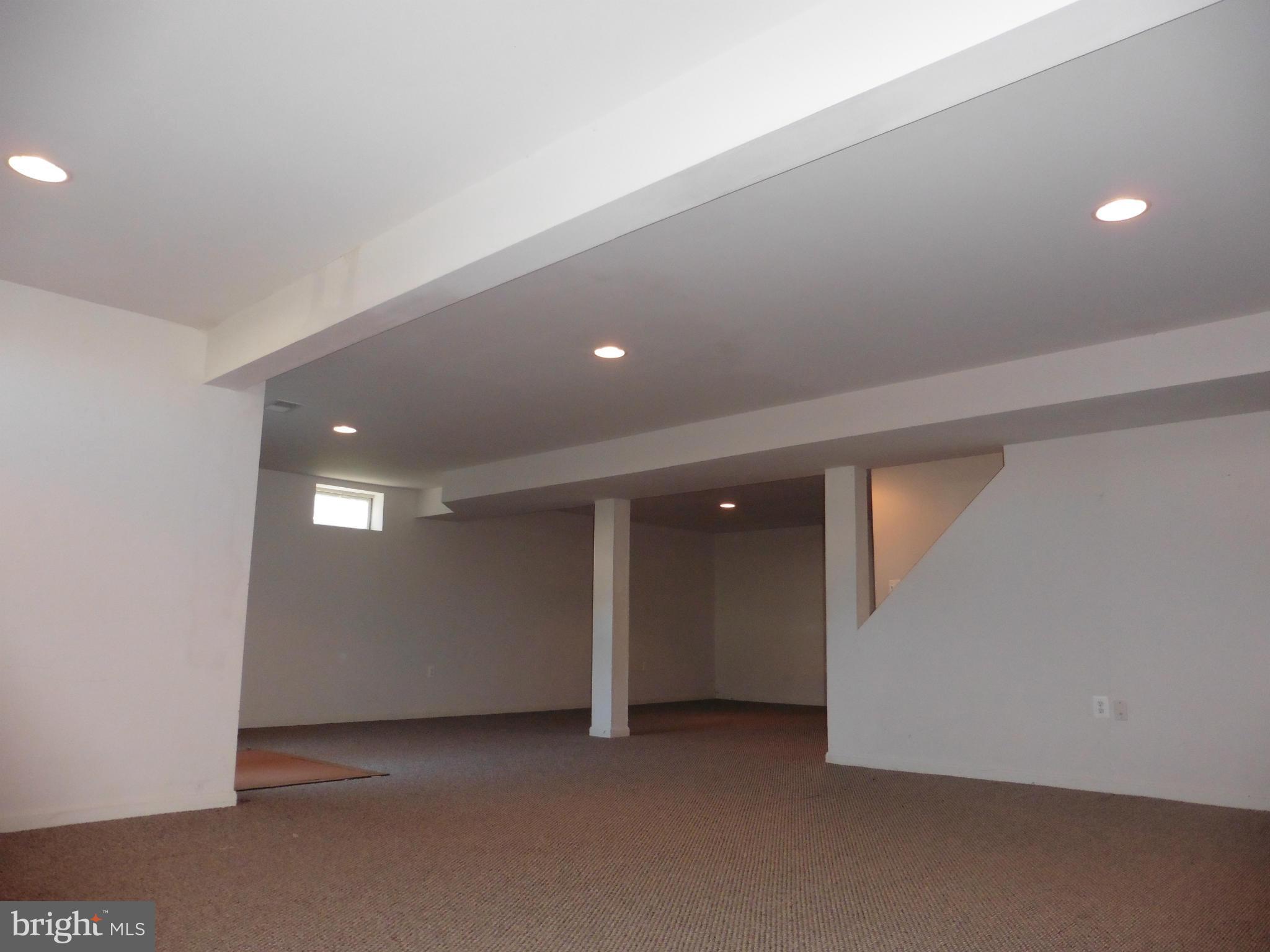 RED BUD RUN - Residential Lease