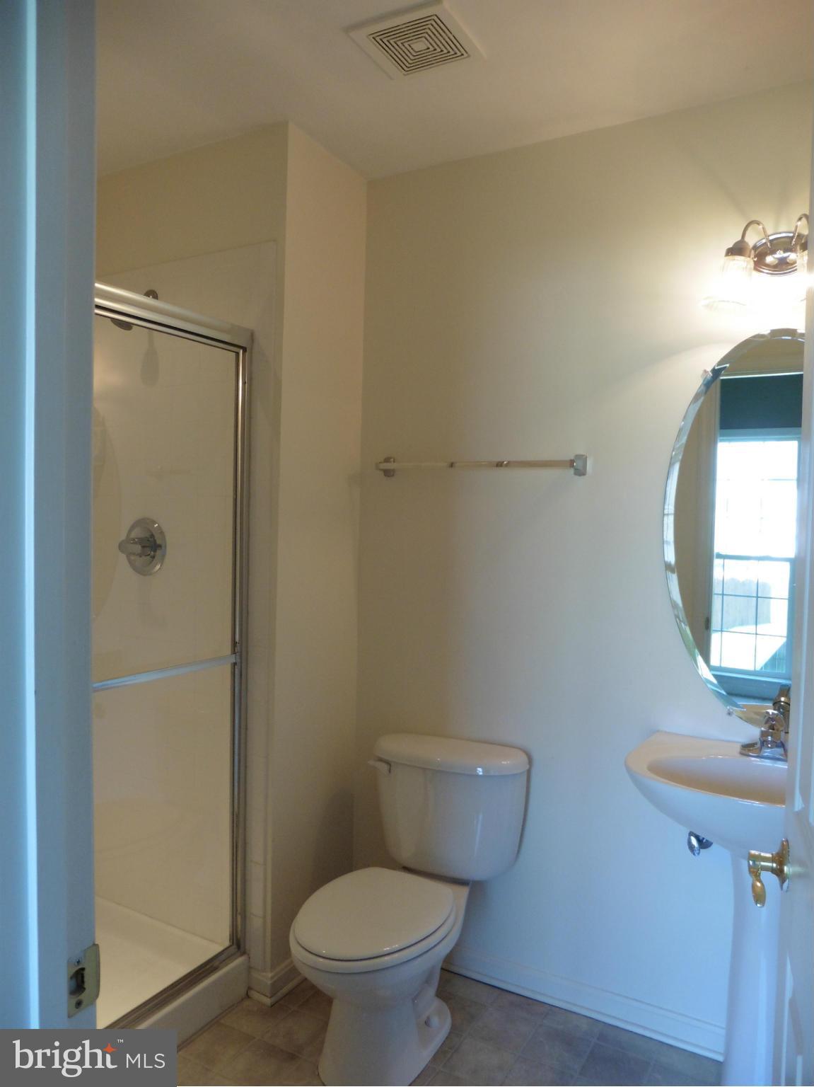 RED BUD RUN - Residential Lease