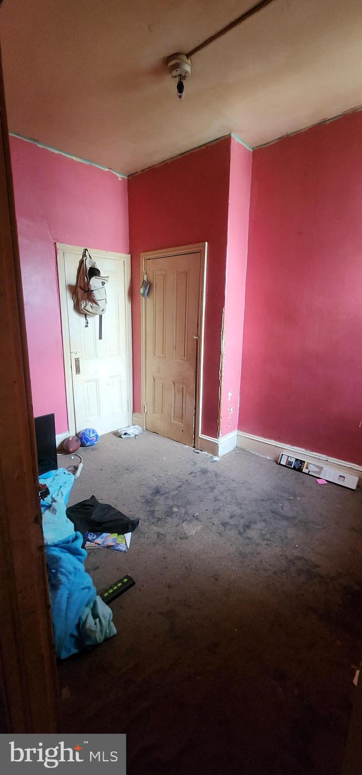 PHILADELPHIA (NORTHWEST) - Residential