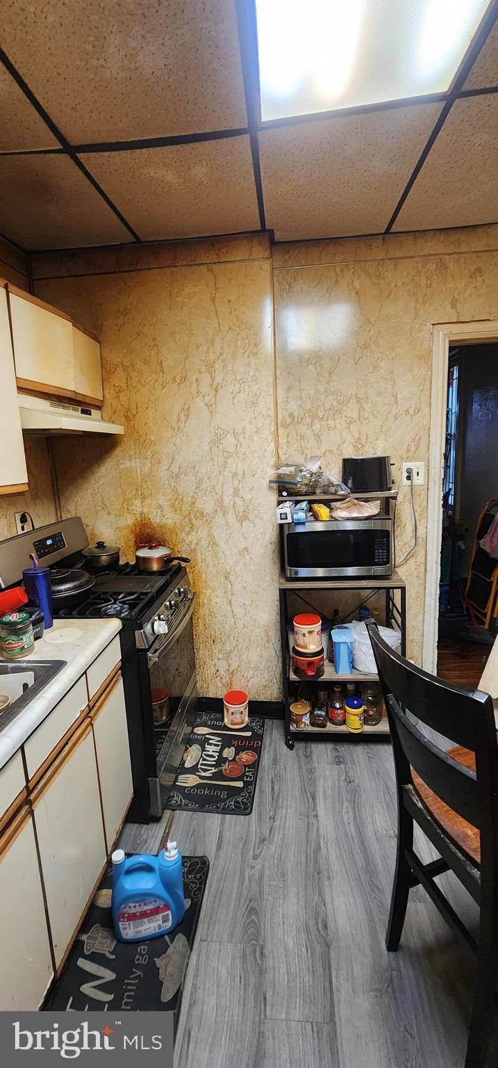 PHILADELPHIA (NORTHWEST) - Residential