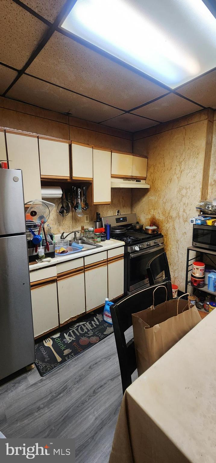 PHILADELPHIA (NORTHWEST) - Residential