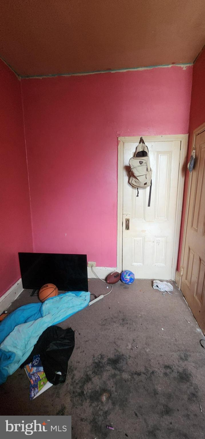 PHILADELPHIA (NORTHWEST) - Residential