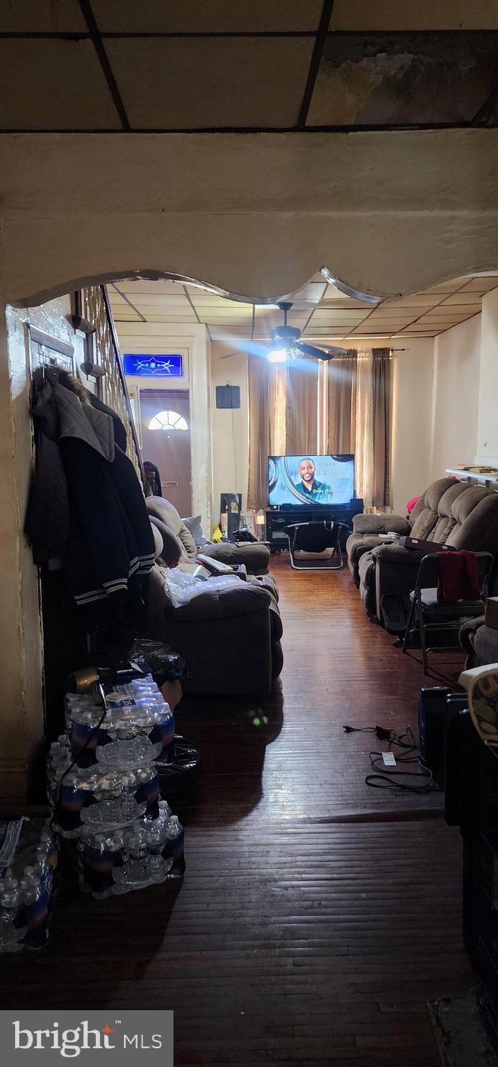 PHILADELPHIA (NORTHWEST) - Residential