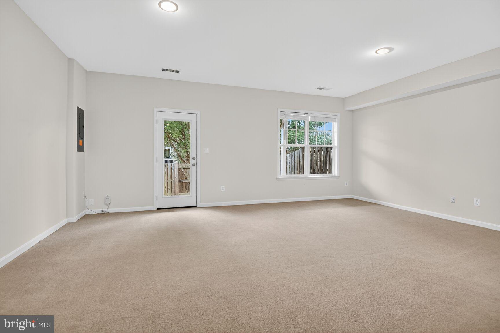 DAWKINS RIDGE - Residential