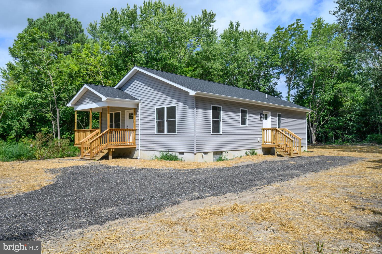 2422 ROCK DRIVE
