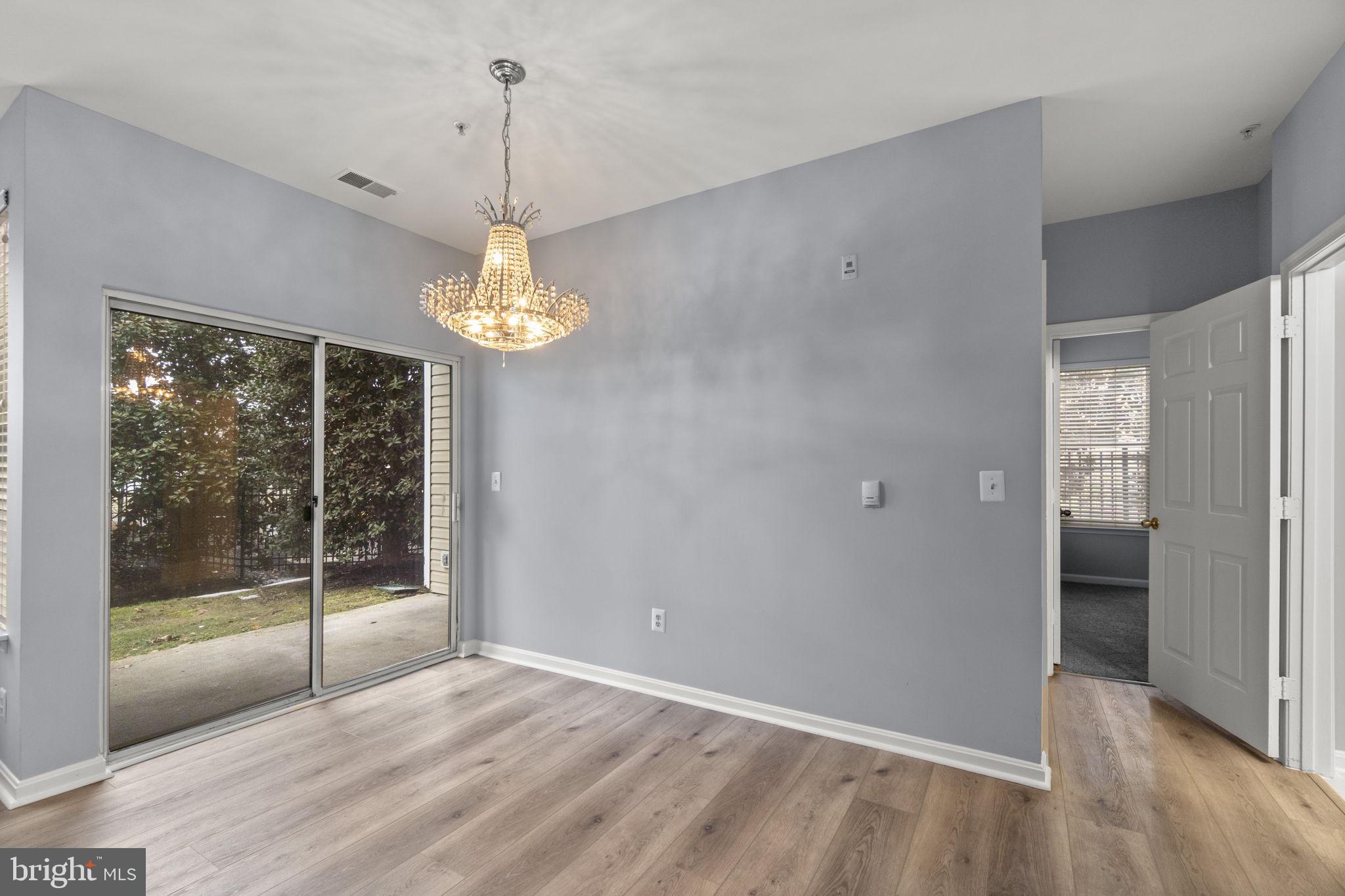 WINDSOR COMMONS - Residential