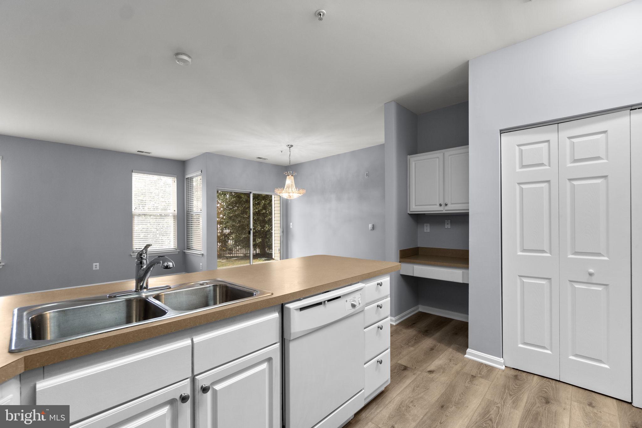 WINDSOR COMMONS - Residential