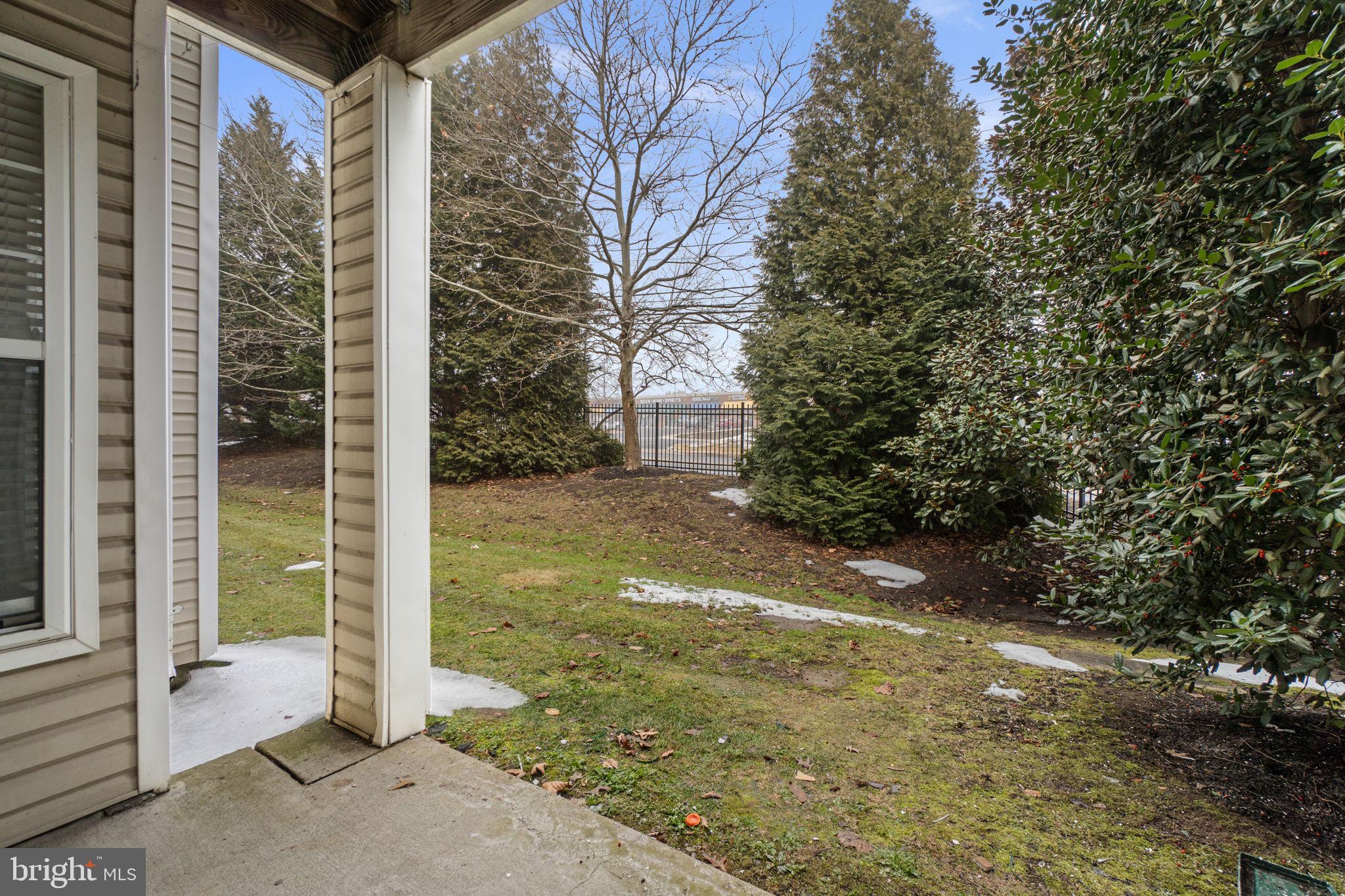 WINDSOR COMMONS - Residential