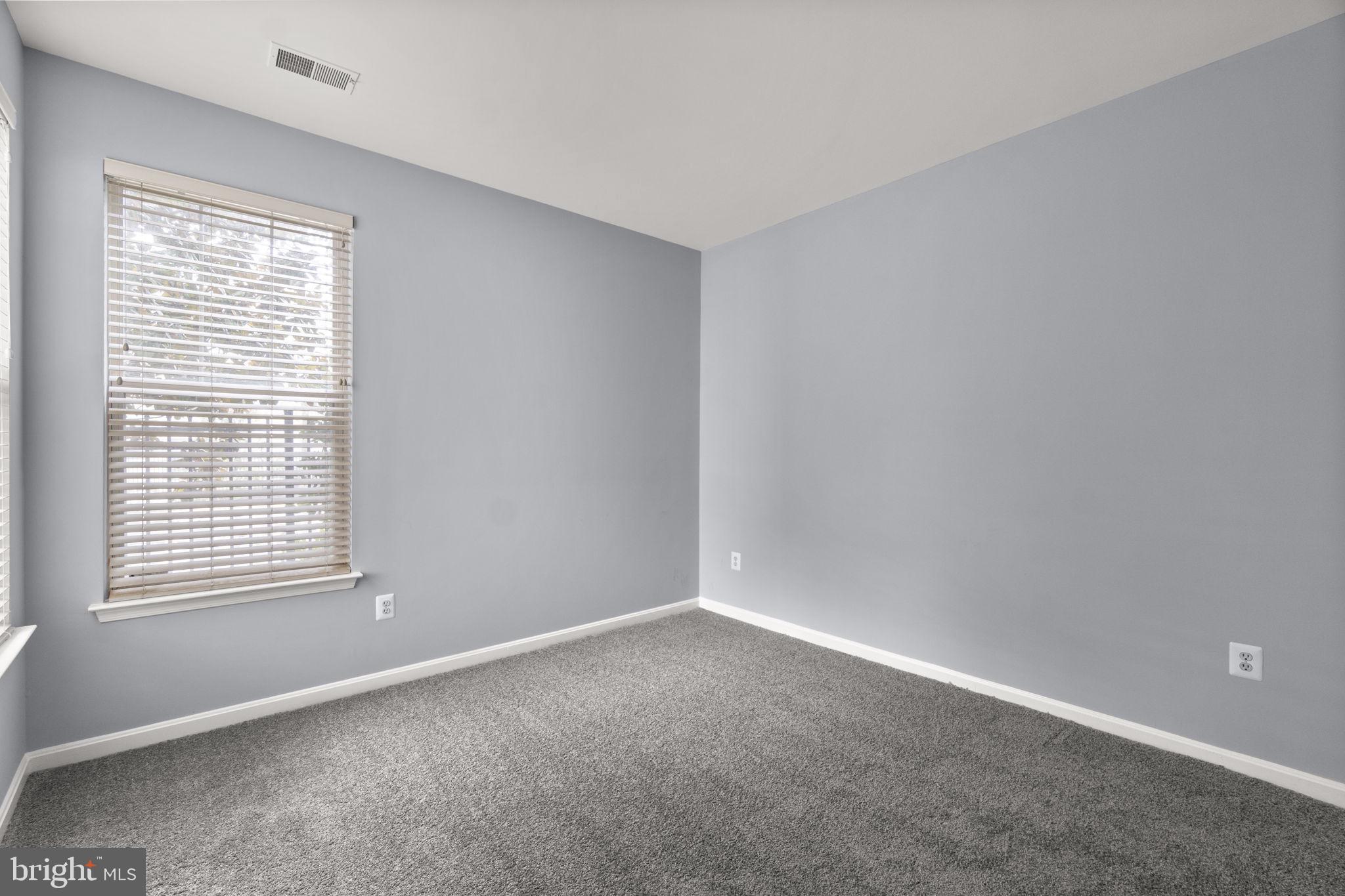 WINDSOR COMMONS - Residential