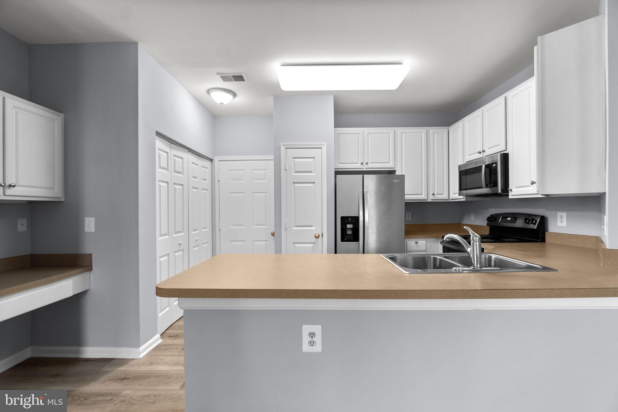 WINDSOR COMMONS - Residential