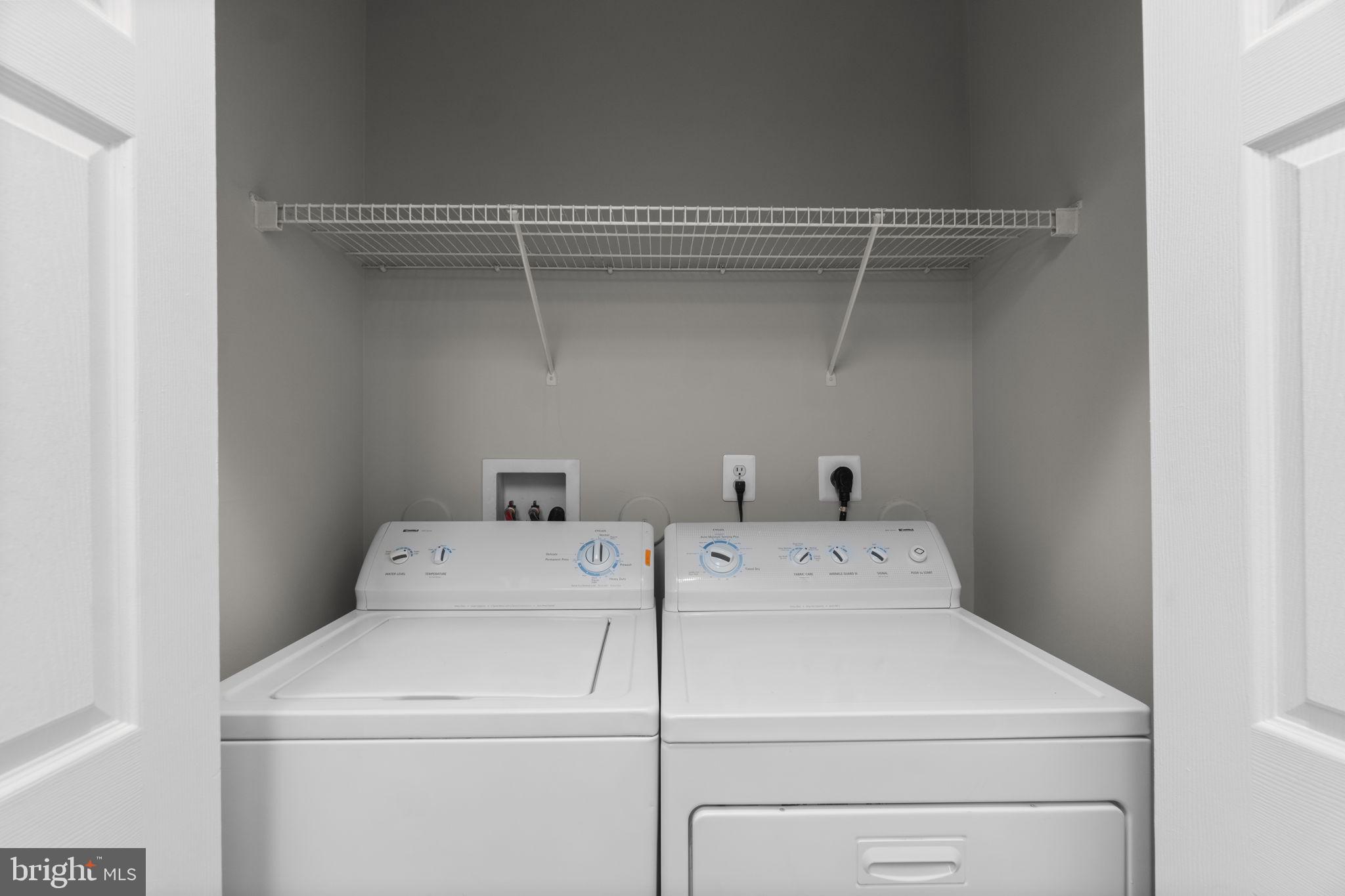 WINDSOR COMMONS - Residential