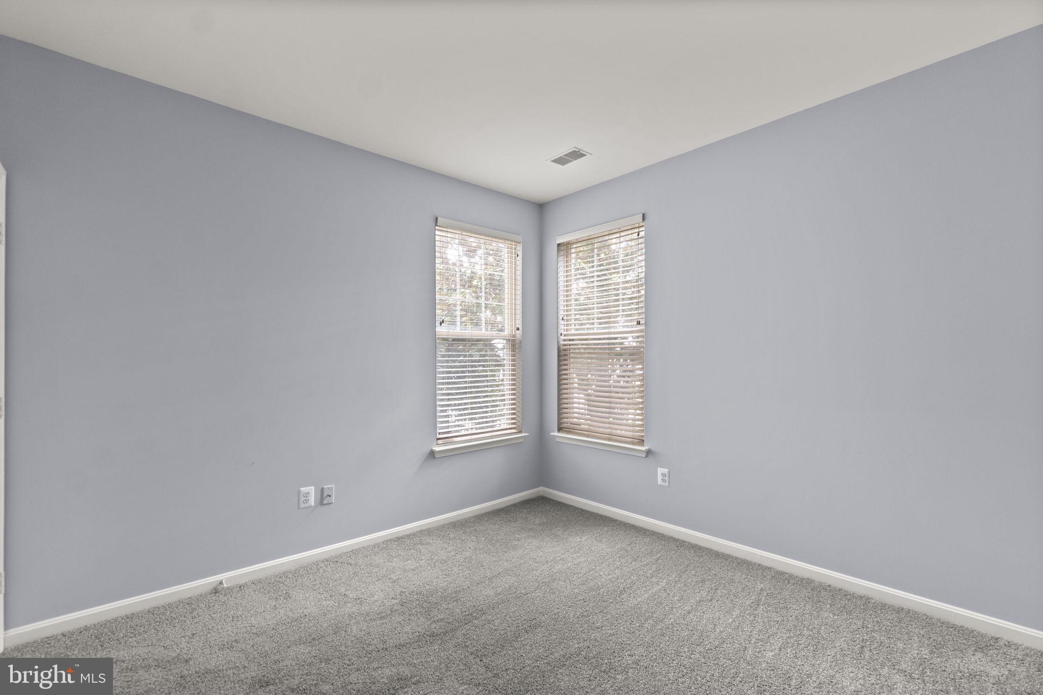 WINDSOR COMMONS - Residential