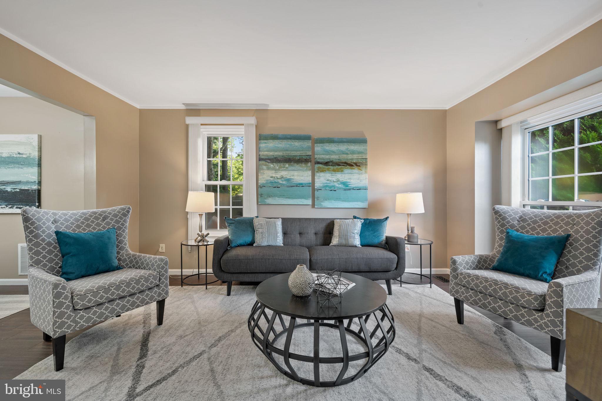 LAKEPOINTE - Residential