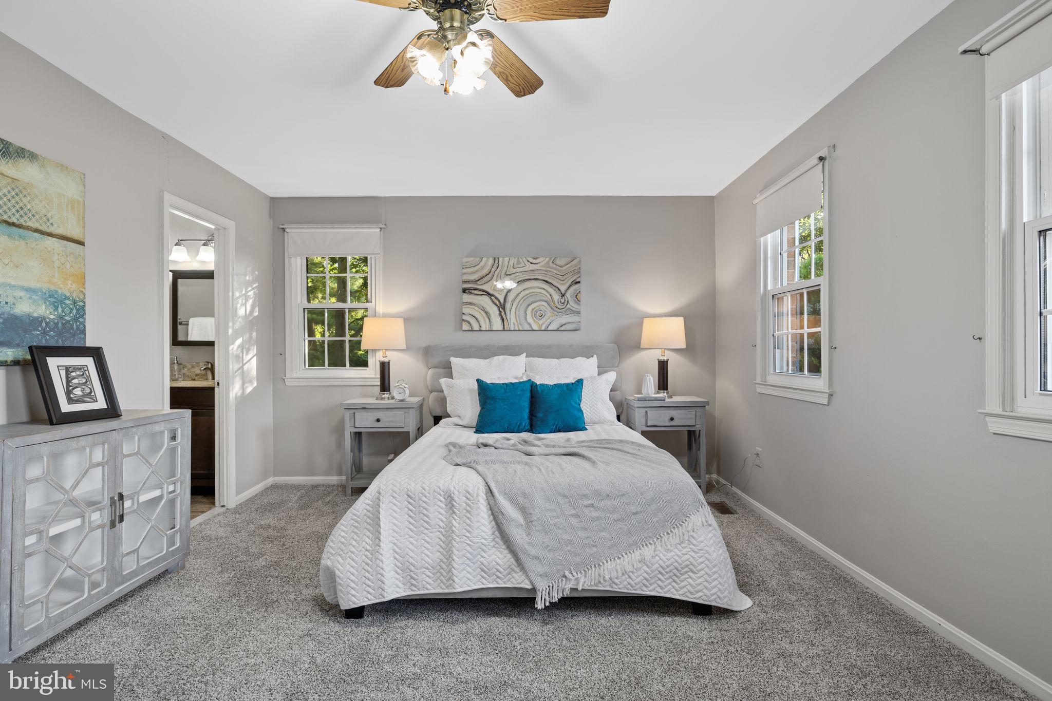 LAKEPOINTE - Residential