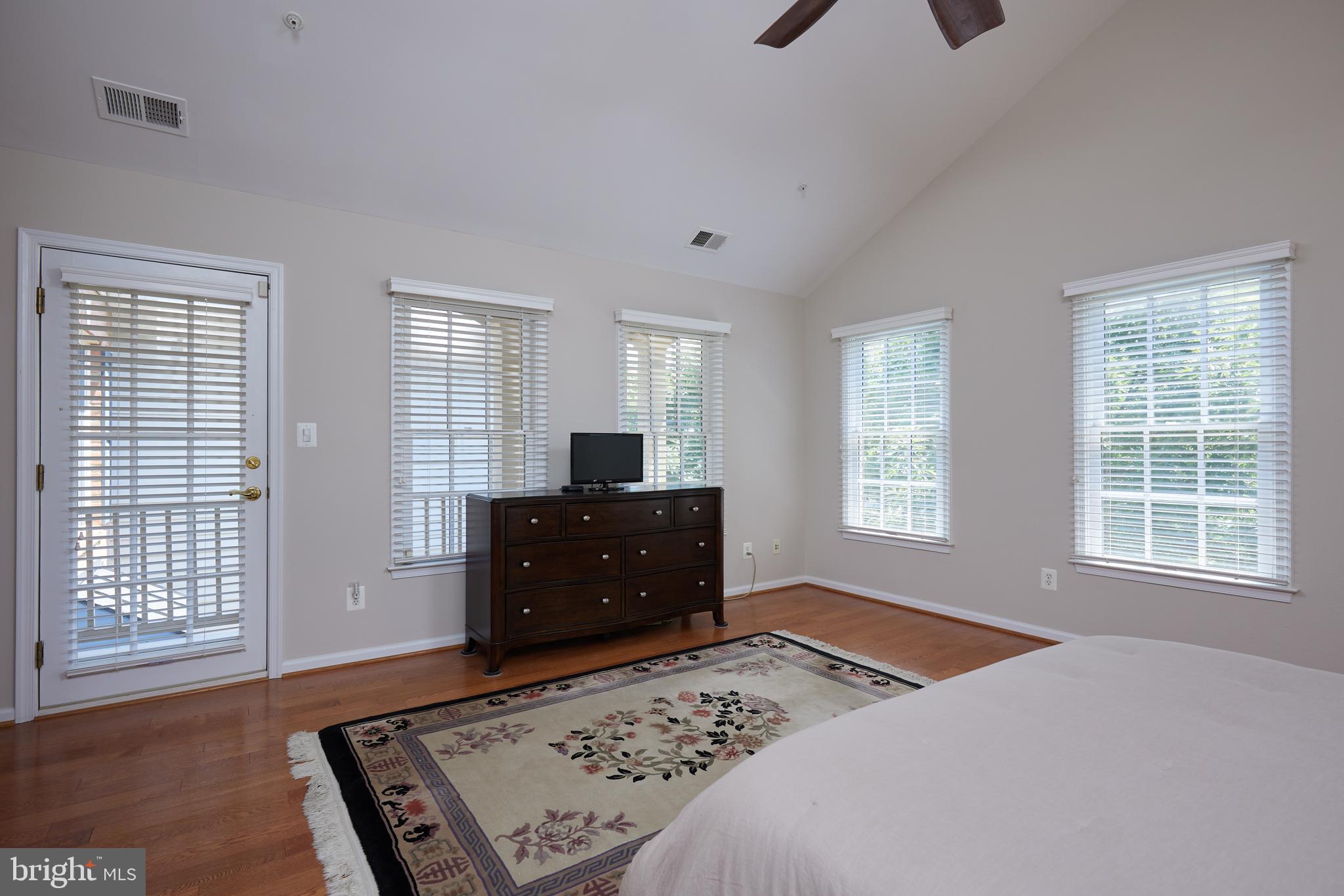 FALLSGROVE - Residential