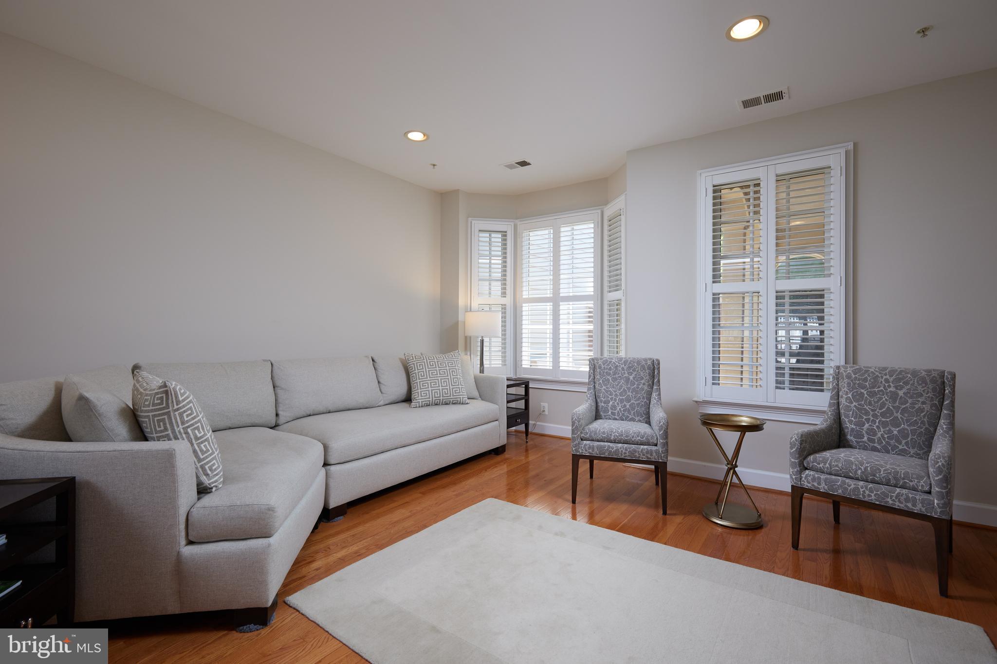 FALLSGROVE - Residential