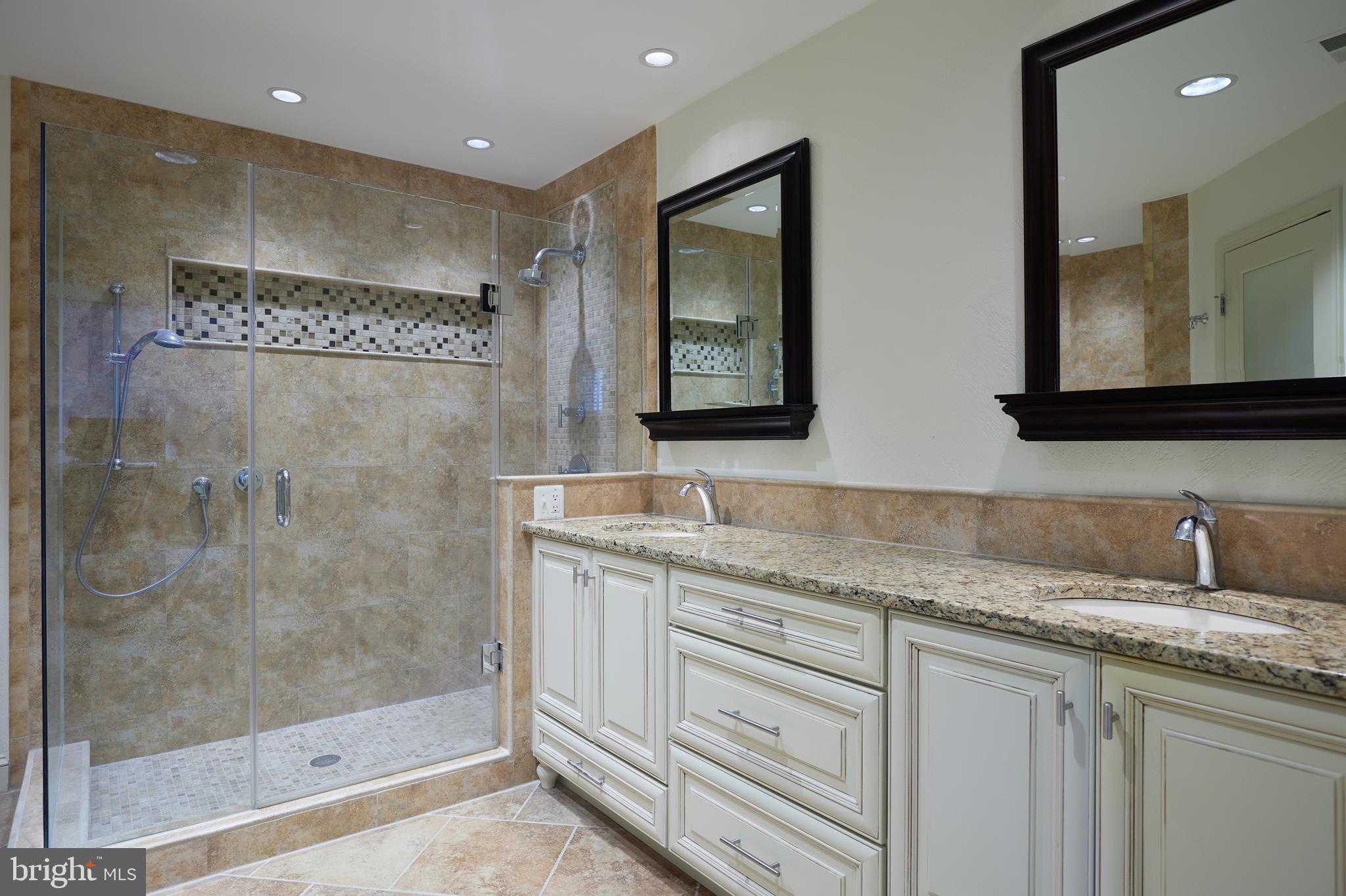 FALLSGROVE - Residential