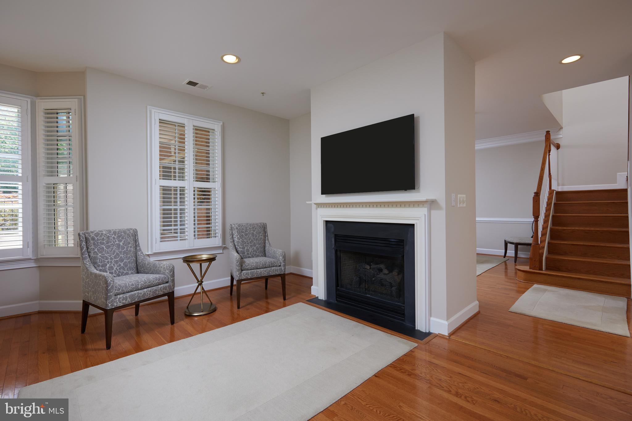 FALLSGROVE - Residential