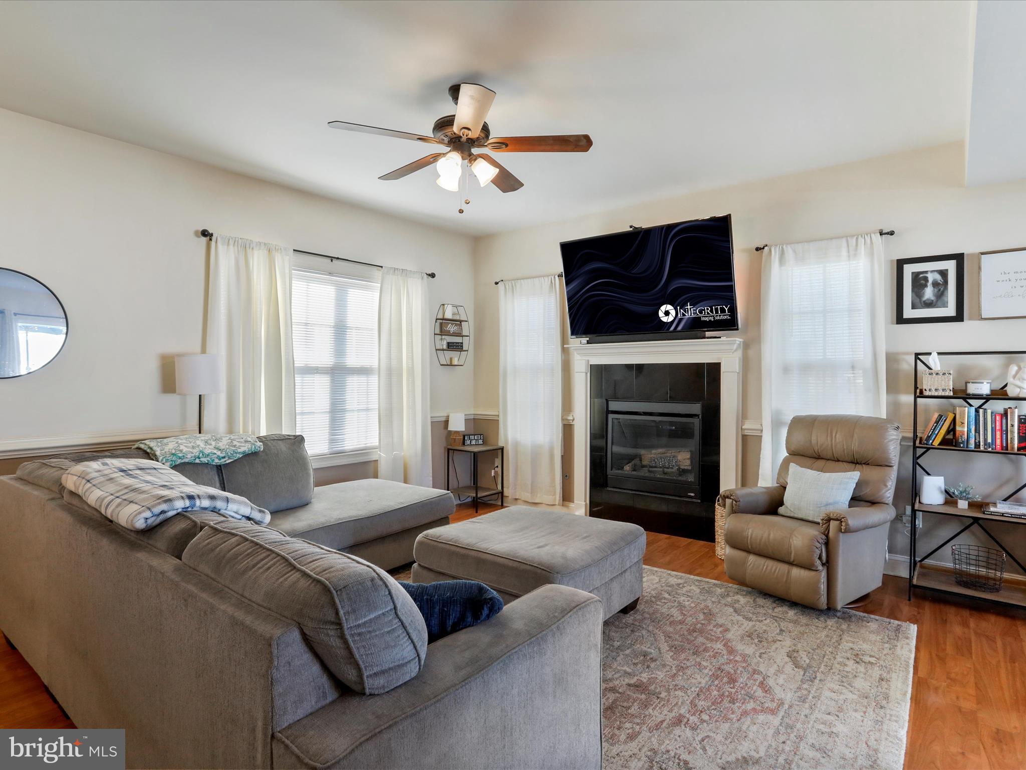 INWOOD VILLAGE - Residential