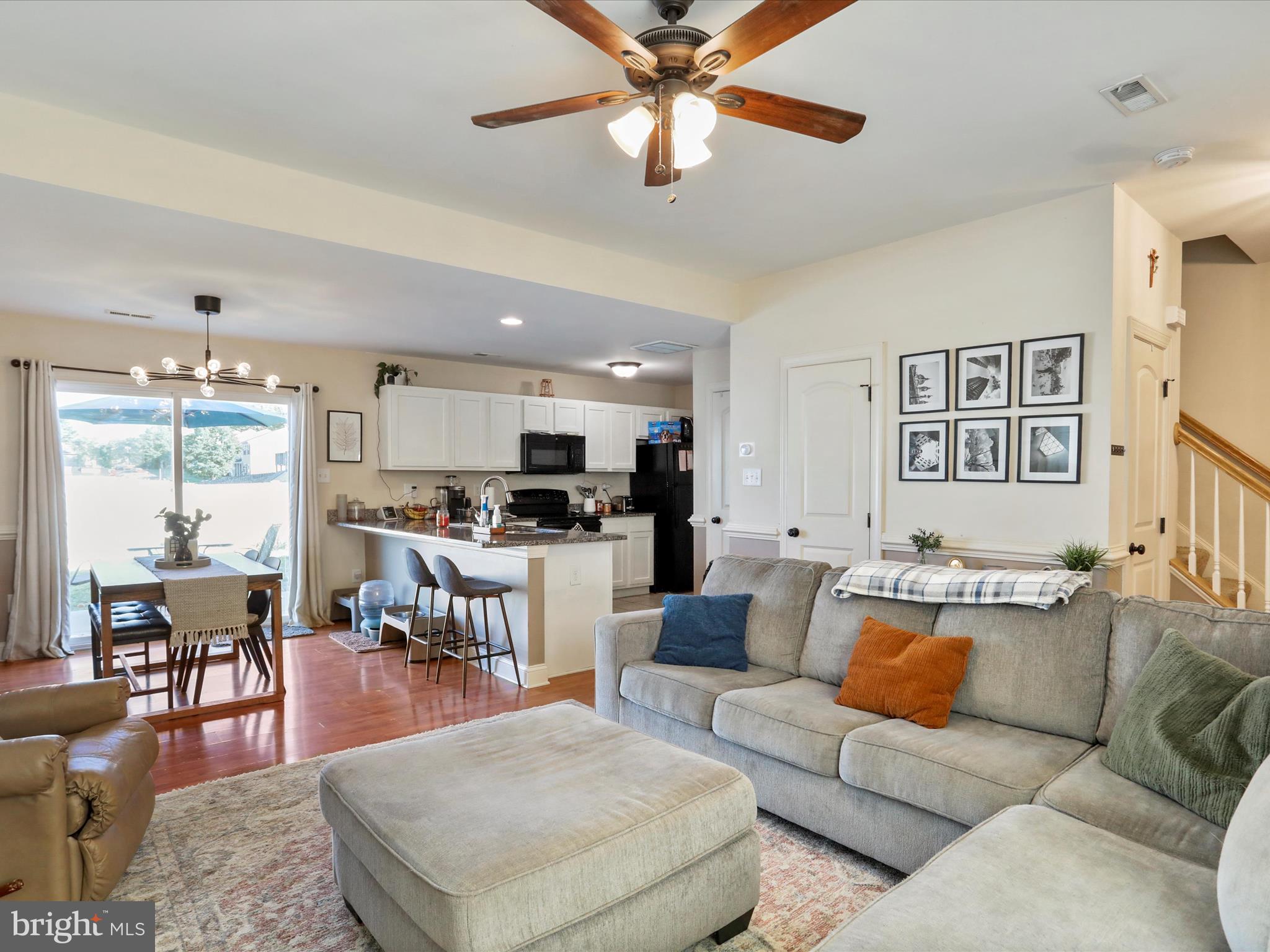 INWOOD VILLAGE - Residential