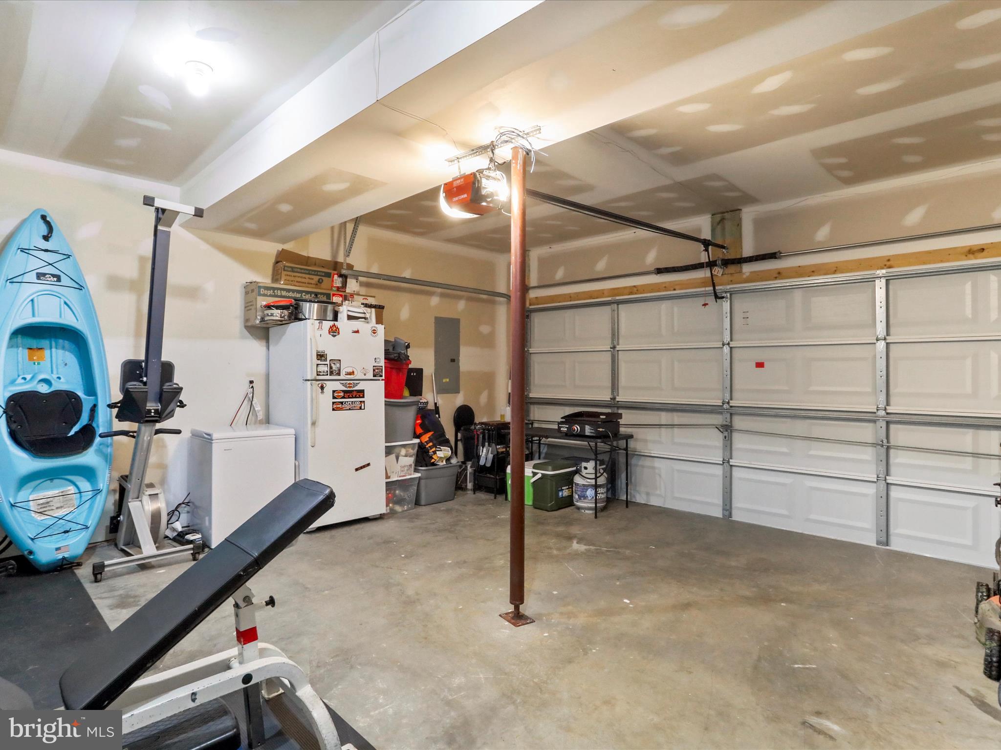 INWOOD VILLAGE - Residential