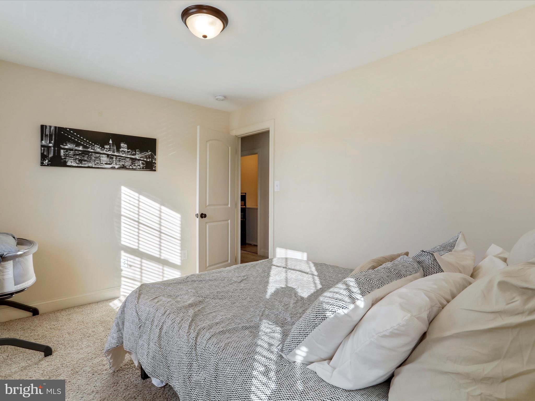 INWOOD VILLAGE - Residential