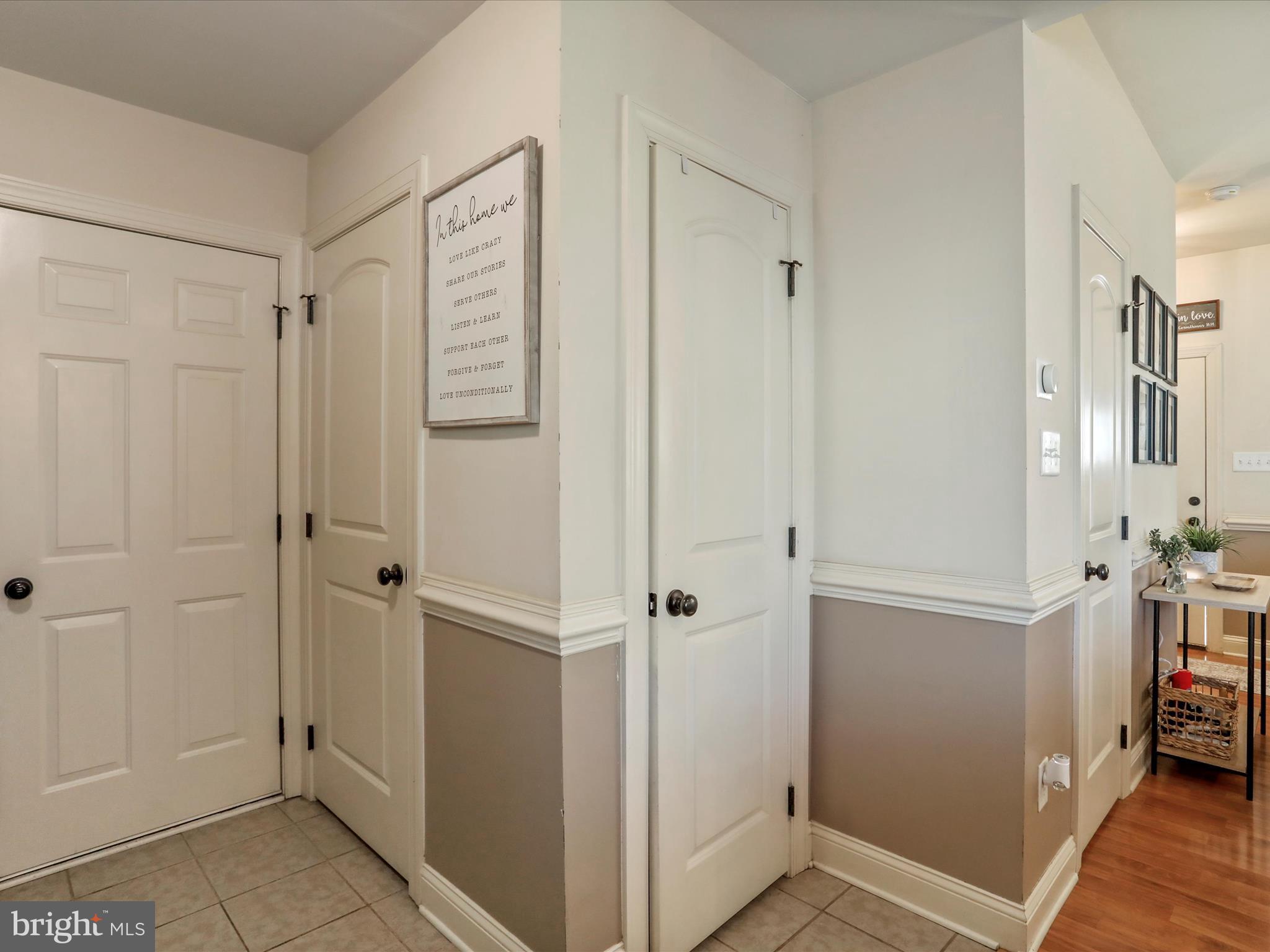 INWOOD VILLAGE - Residential