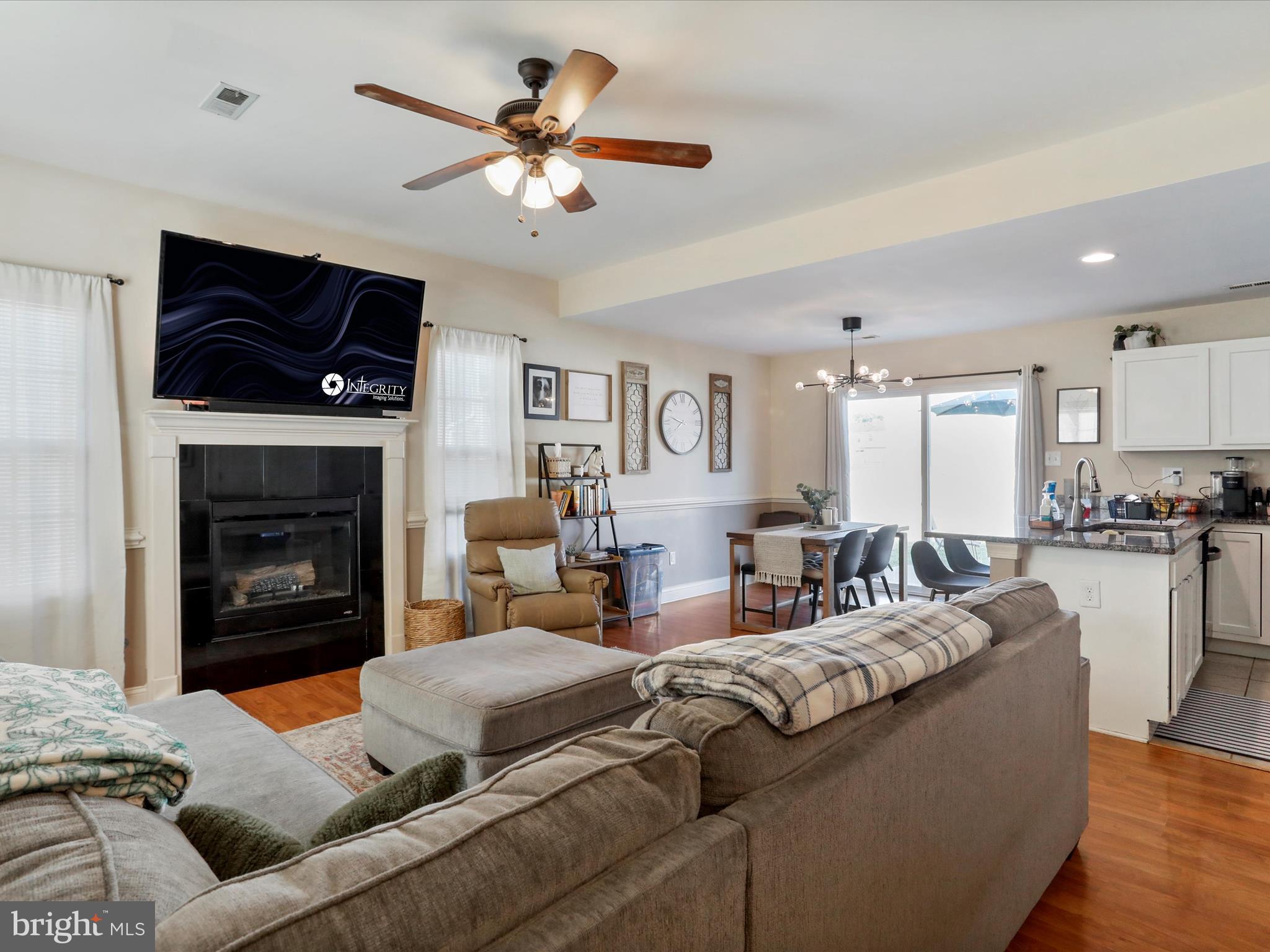 INWOOD VILLAGE - Residential