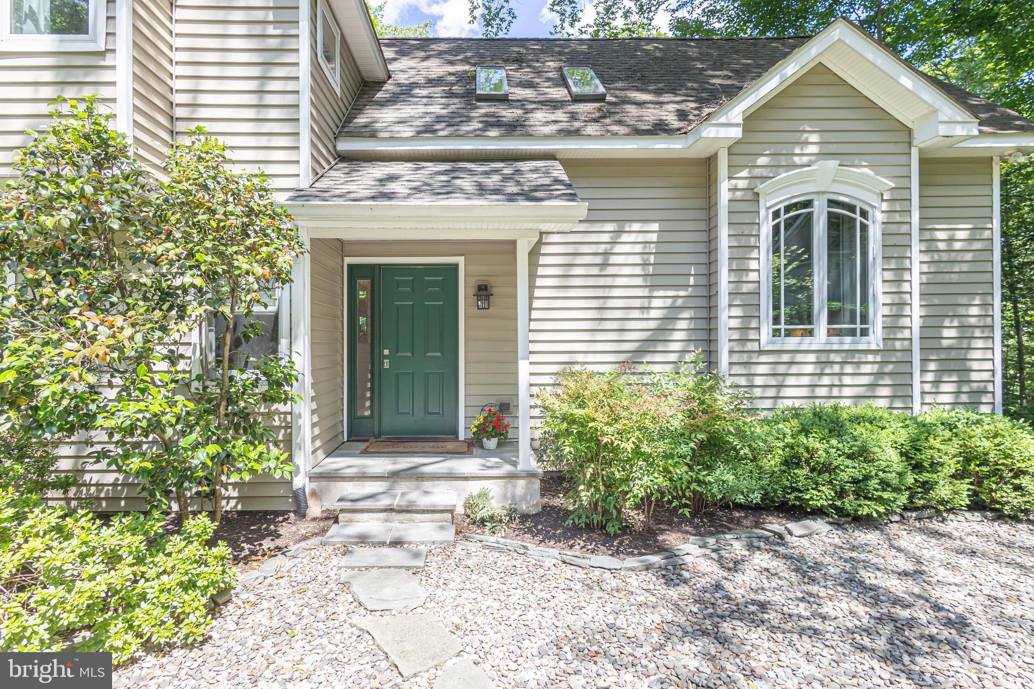 975 TAYLORSVILLE ROAD