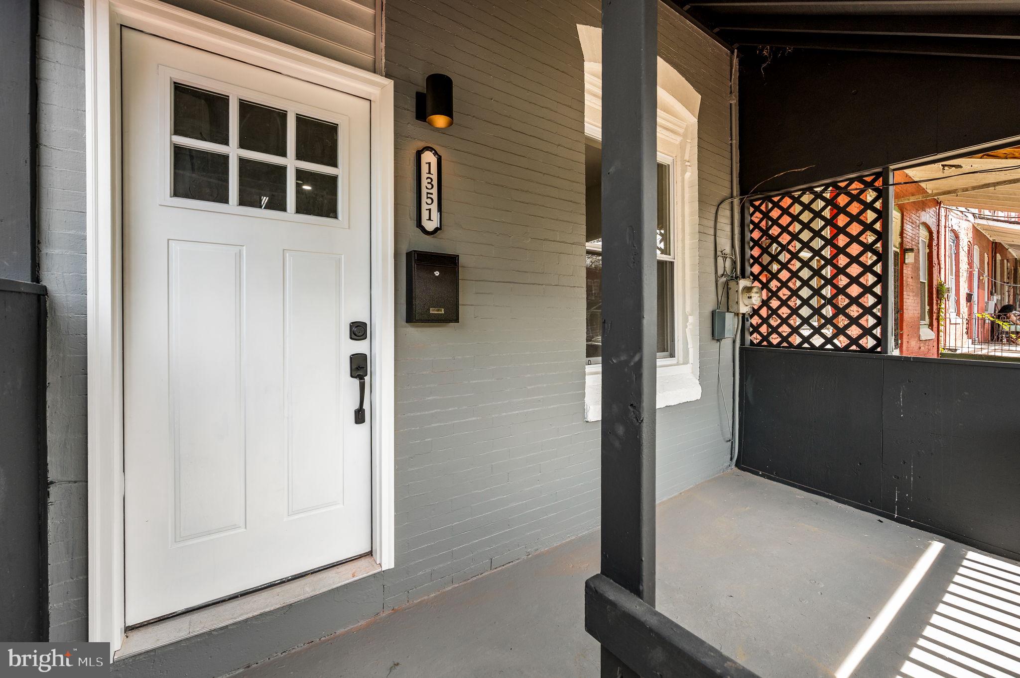 UNIVERSITY CITY - Residential