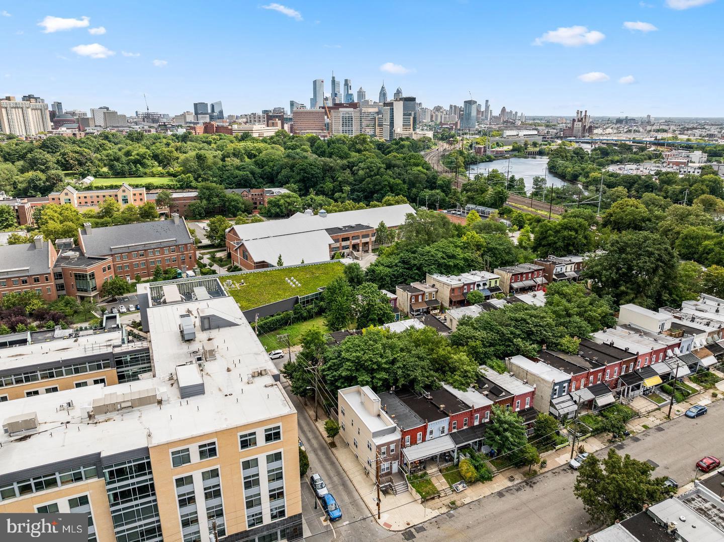 UNIVERSITY CITY - Residential