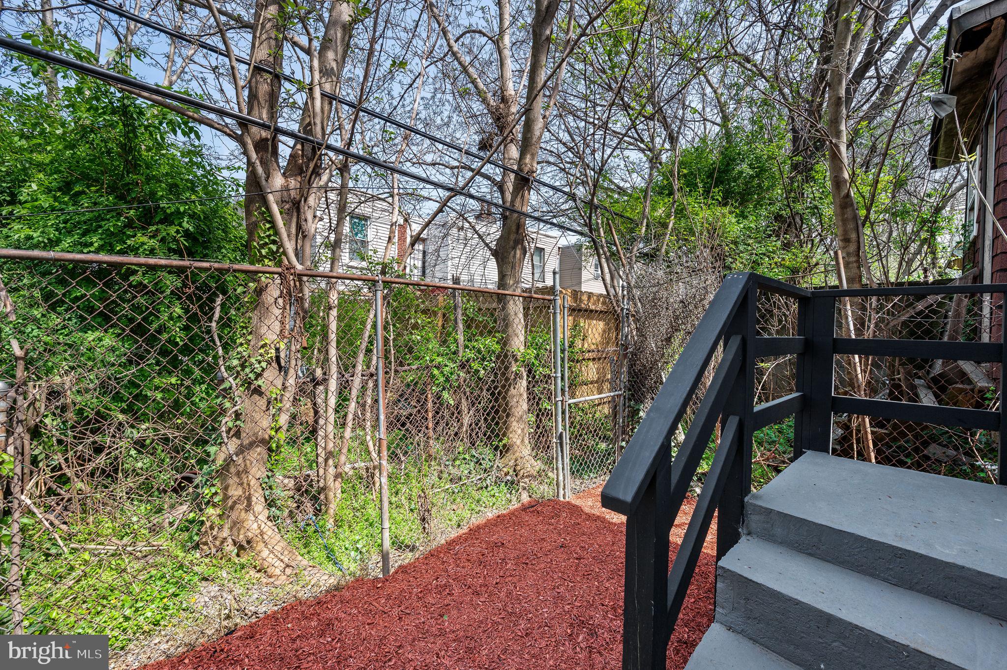 UNIVERSITY CITY - Residential