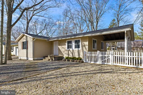 132 Chestnut Street, Tuckerton, NJ MLS: NJOC2032734