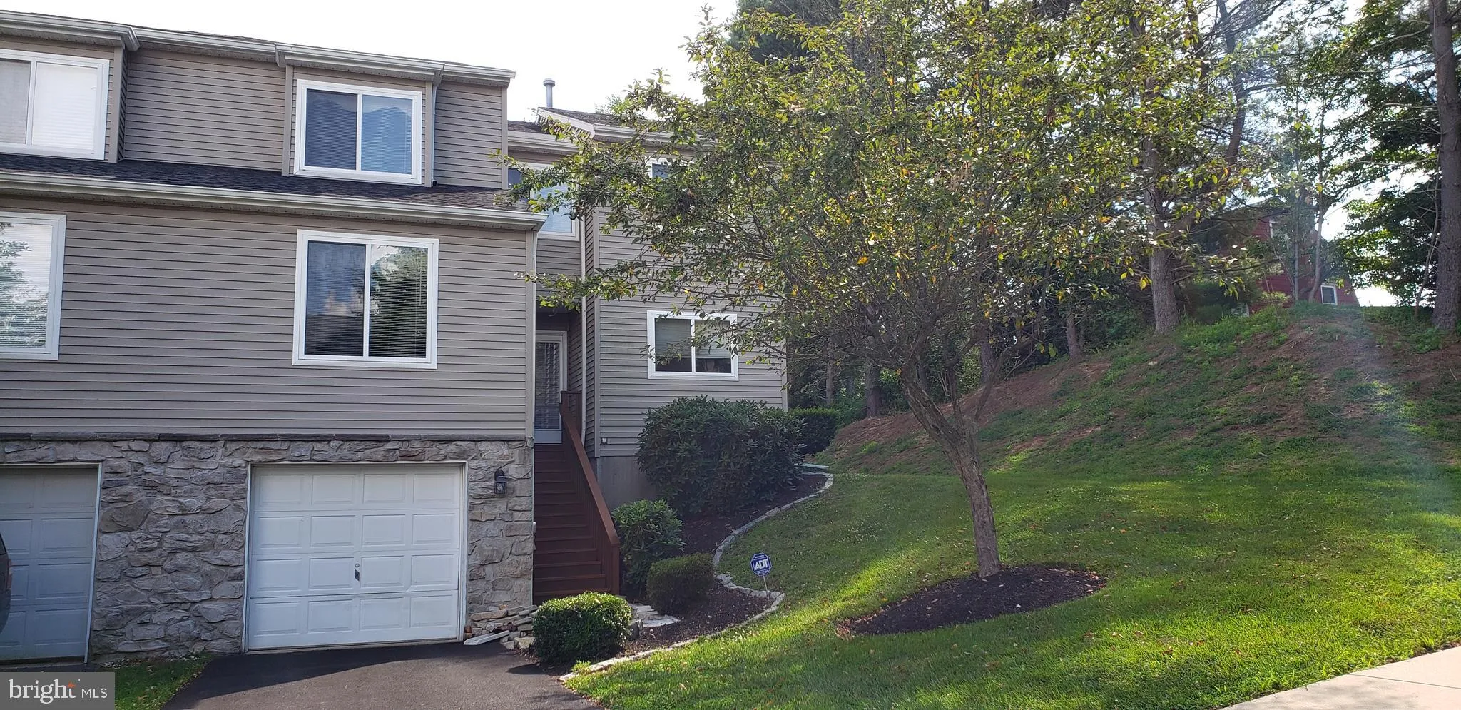 101 Register Drive, Newark, DE 19711