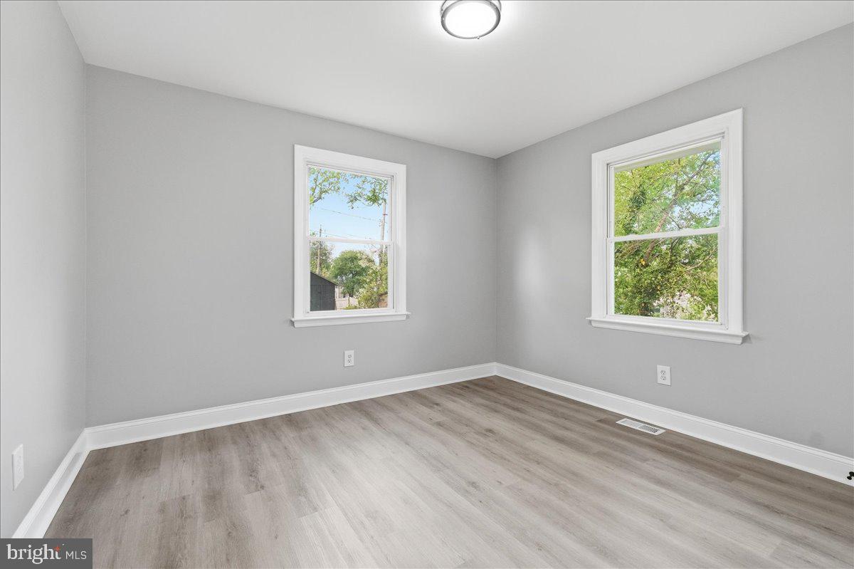 WOODLAWN PARK - Residential
