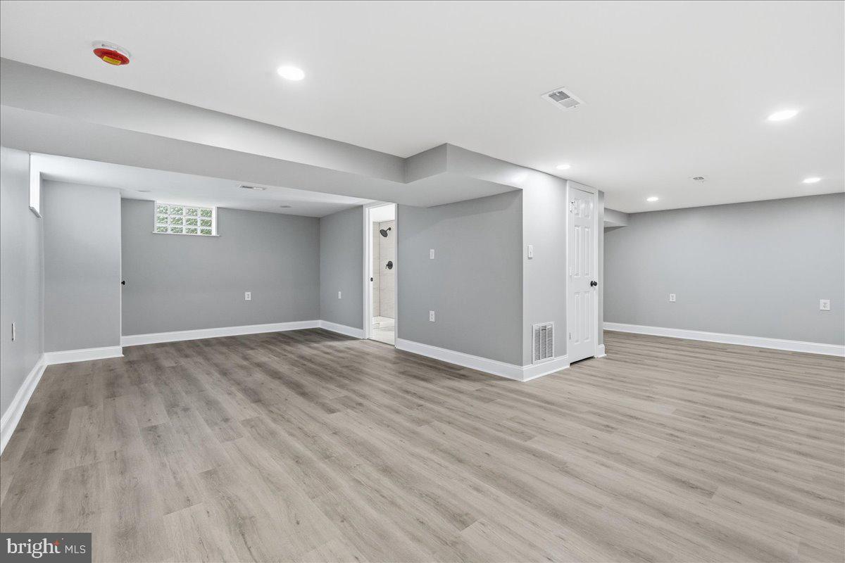 WOODLAWN PARK - Residential