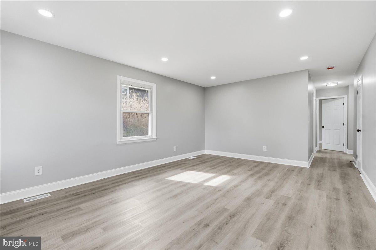 WOODLAWN PARK - Residential
