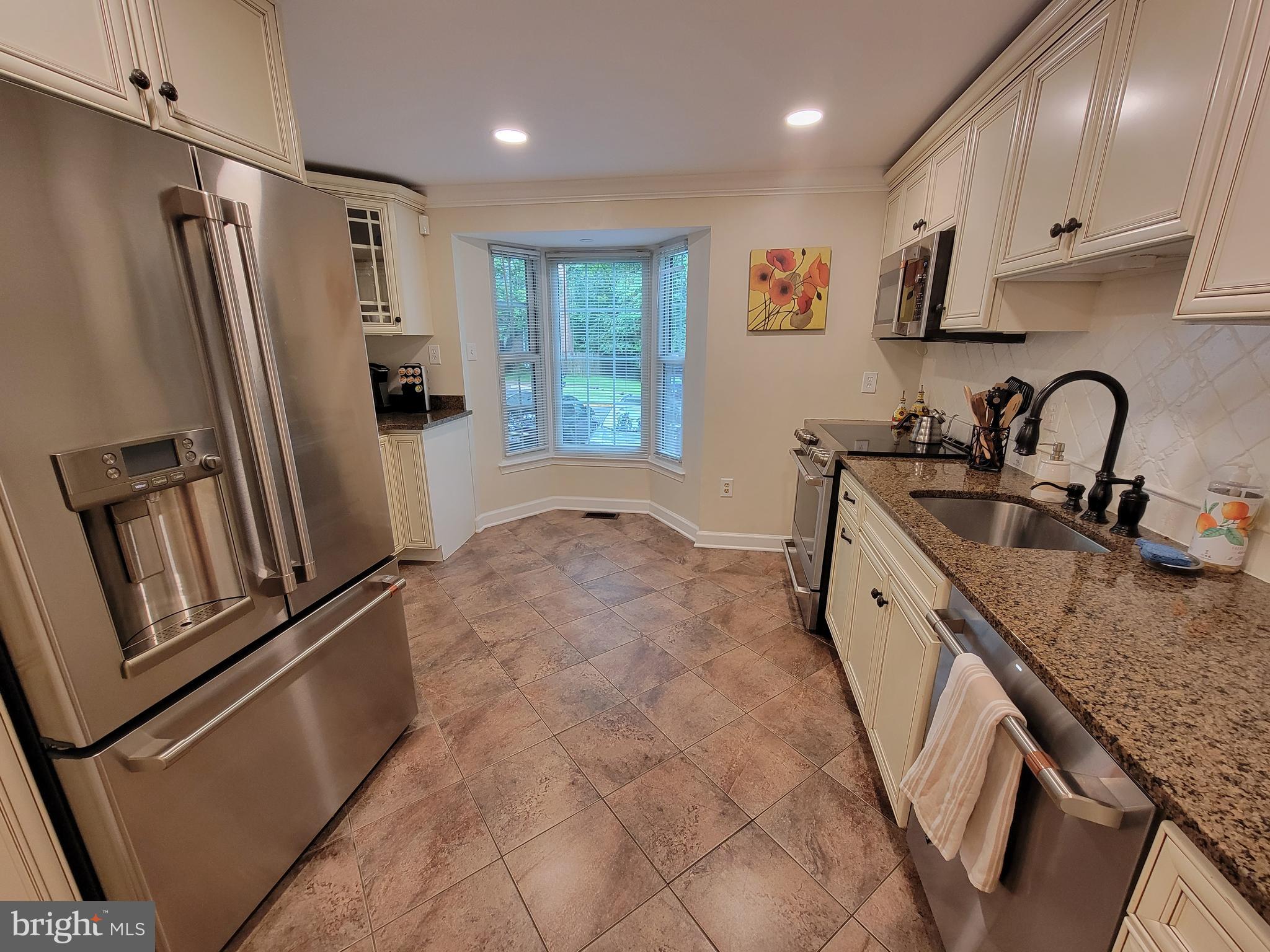 BURKE CENTRE - Residential Lease