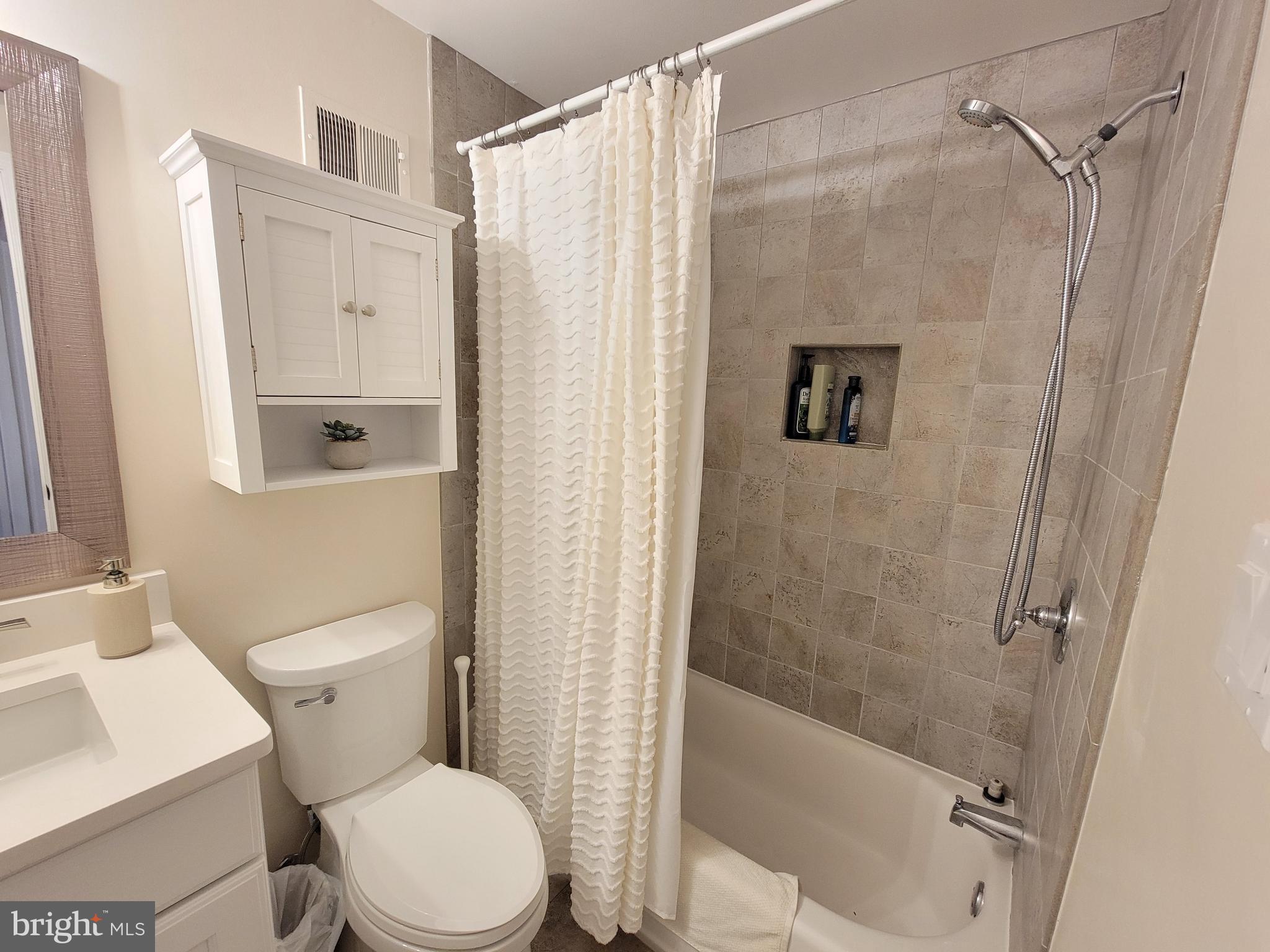 BURKE CENTRE - Residential Lease