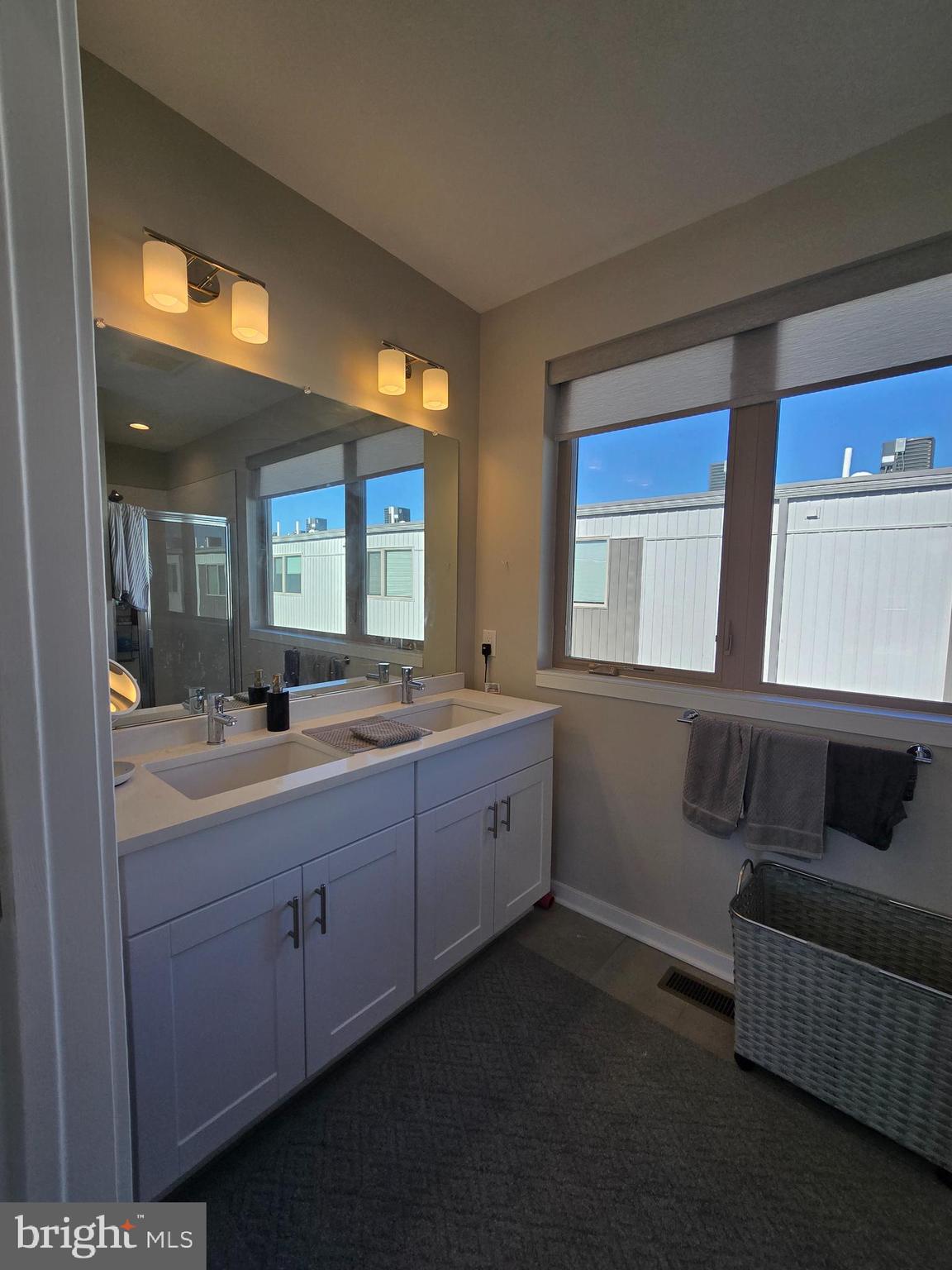 NORTHBANK - Residential