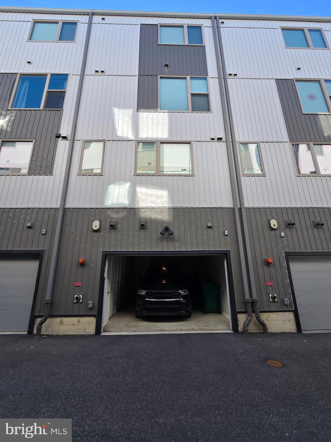 NORTHBANK - Residential