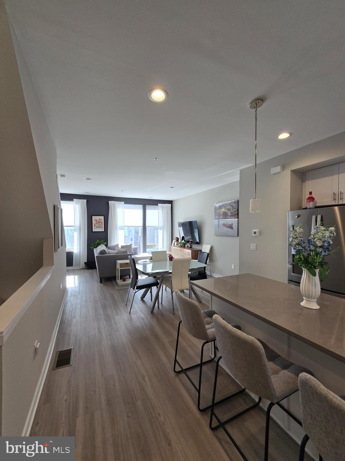 NORTHBANK - Residential