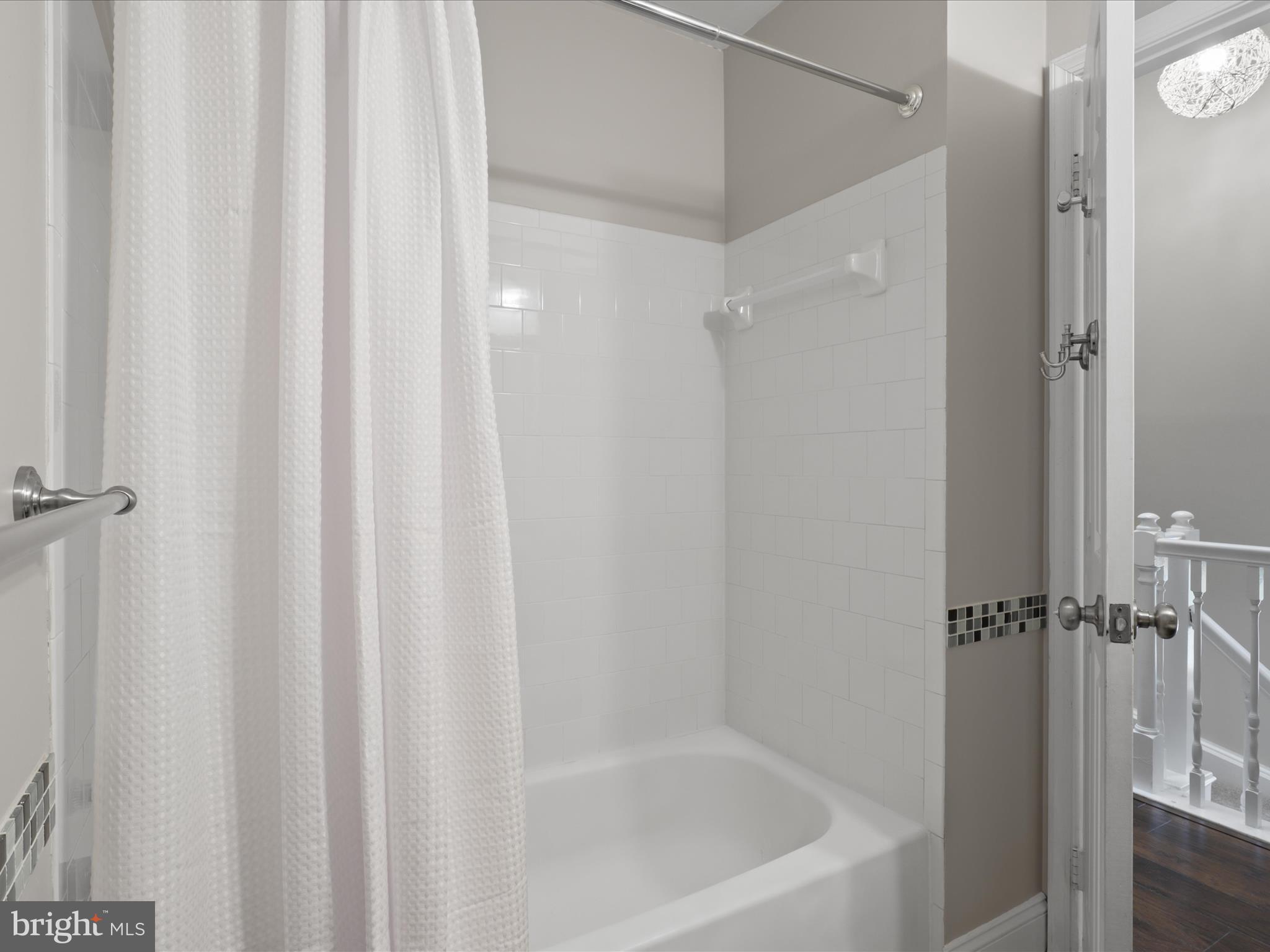 VILLAGE OF MOUNT AIR - Residential