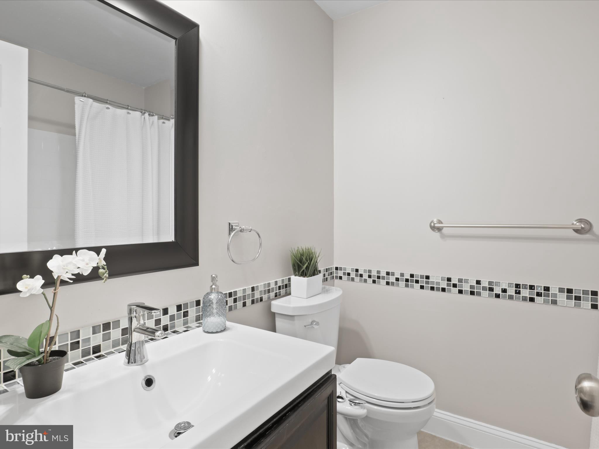 VILLAGE OF MOUNT AIR - Residential