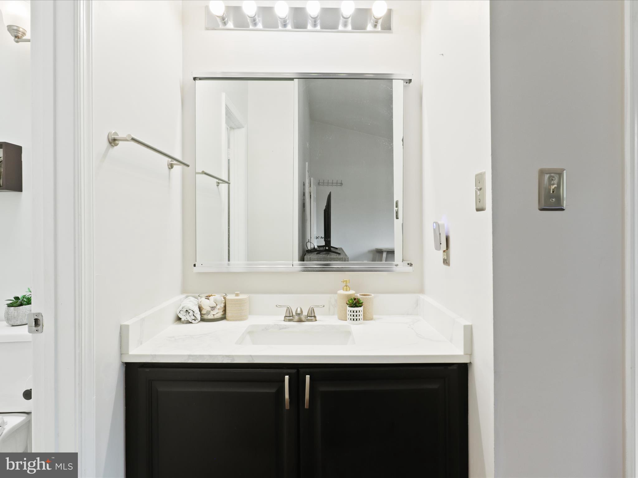 VILLAGE OF MOUNT AIR - Residential