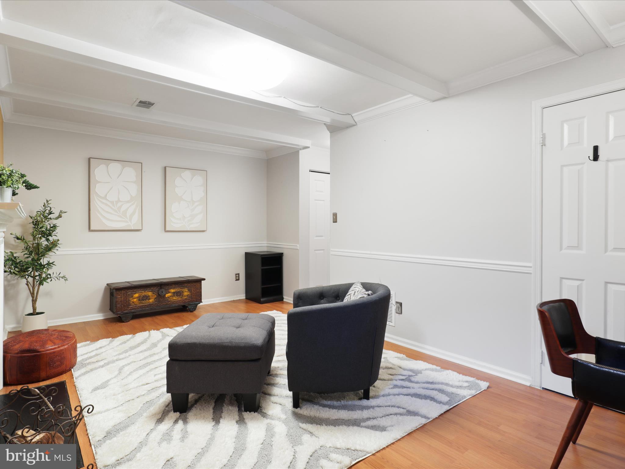 VILLAGE OF MOUNT AIR - Residential